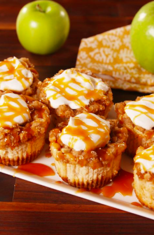 Apple Crisp Cheesecake Recipe